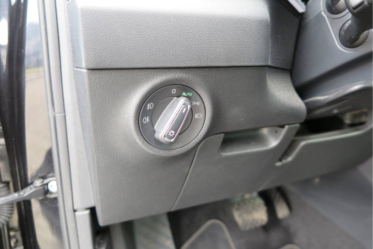 Škoda Karoq ŠKODA Karoq 1.5 TSI 150pk DSG ACT Business Edition Plus Trekhaak ,Side assist , Lane assist , Adaptive cruise, Stoelverwarming ,Navi, PDC , Camera etc. .