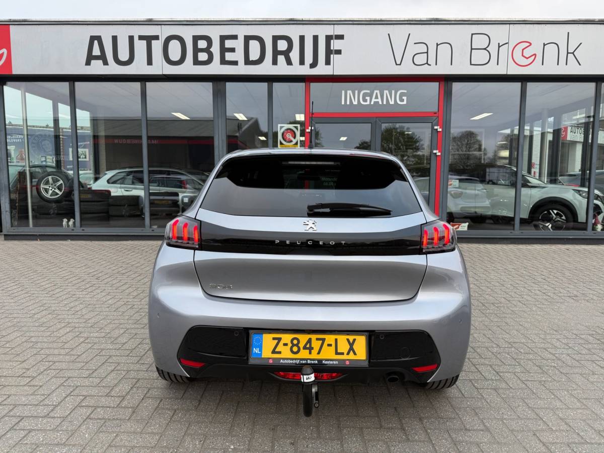 Peugeot 208 Peugeot 208 1.2 PureTech 100PK Allure Pack | Camera | Trekhaak