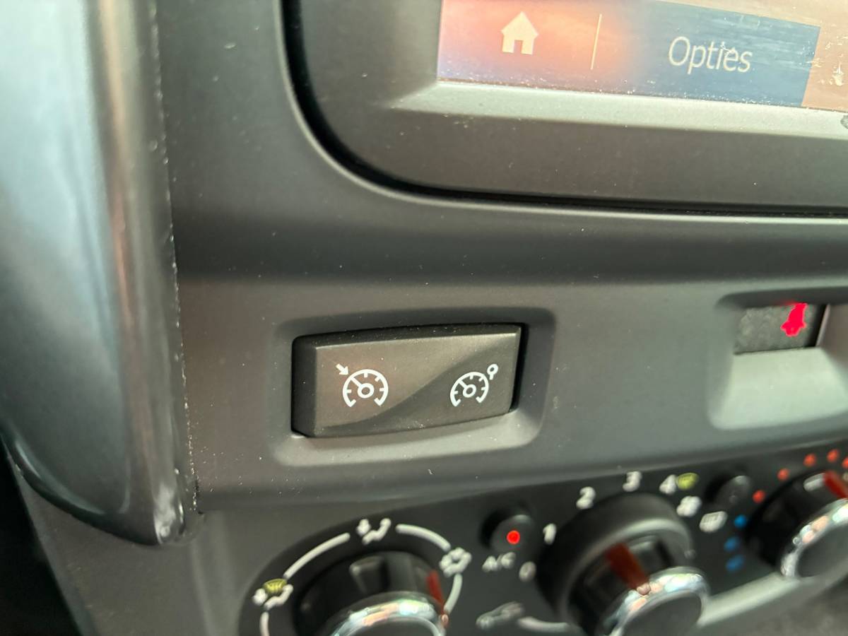 Dacia Duster Dacia Duster 1.2 TCe 4×2 Prestige | Airco + Cruise + Navi nu € 8.975,-!!!