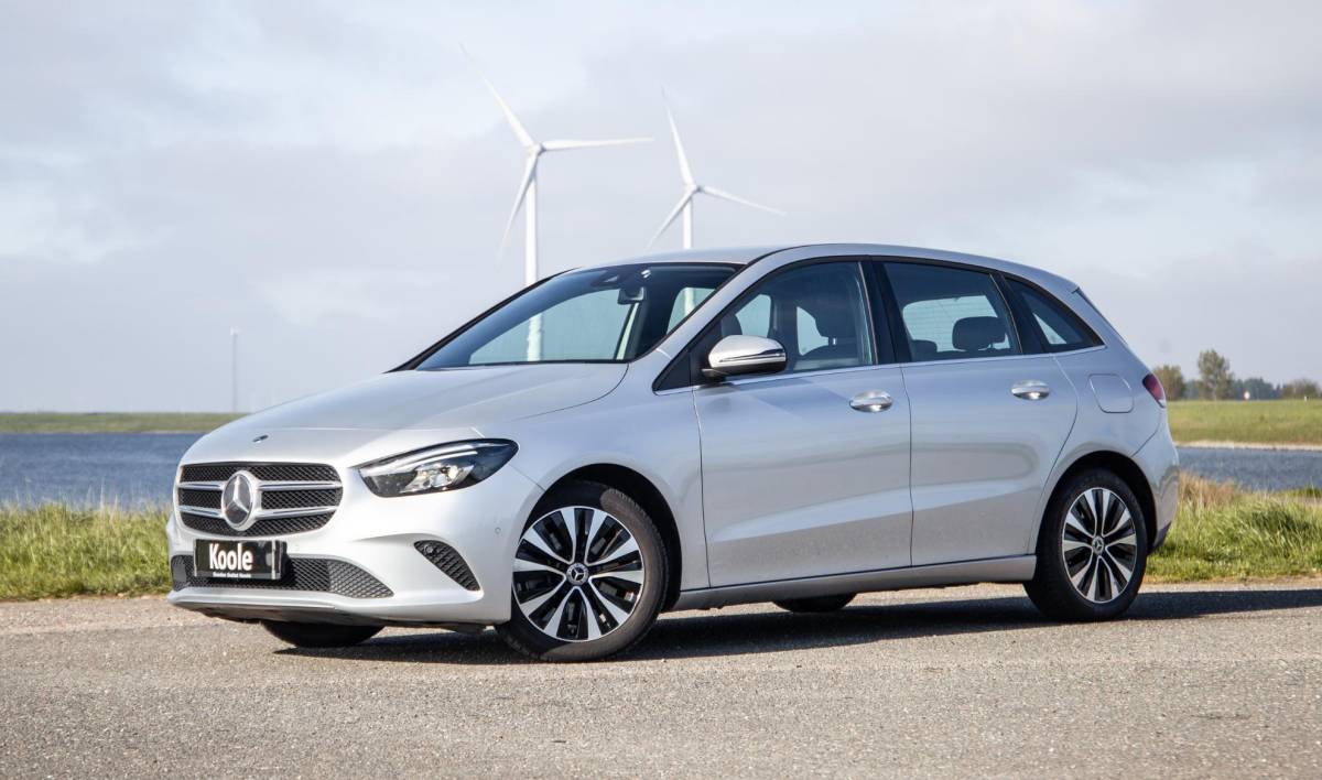 Mercedes-Benz B-Klasse Mercedes-Benz B-klasse 250 e Premium Plus DEALER ONDERHOUDEN / STOELVERWARMING / CARPLAY / CAMERA