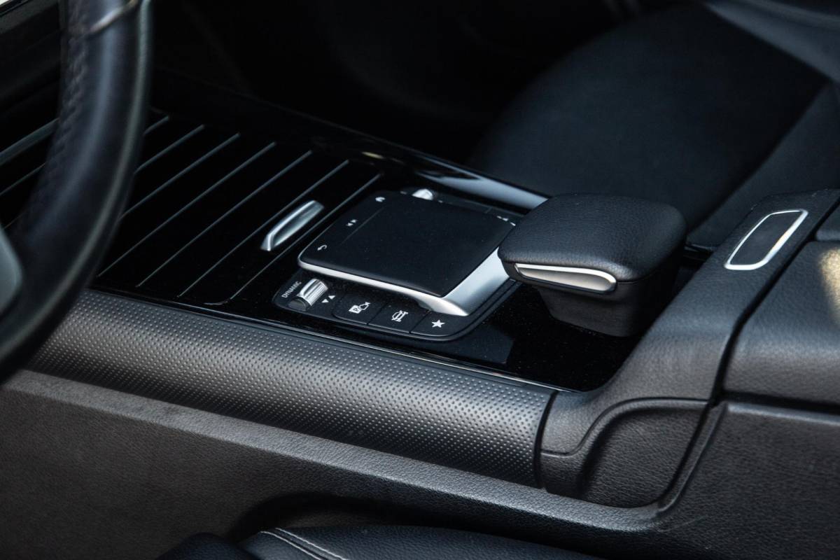Mercedes-Benz B-Klasse Mercedes-Benz B-klasse 250 e Premium Plus DEALER ONDERHOUDEN / STOELVERWARMING / CARPLAY / CAMERA