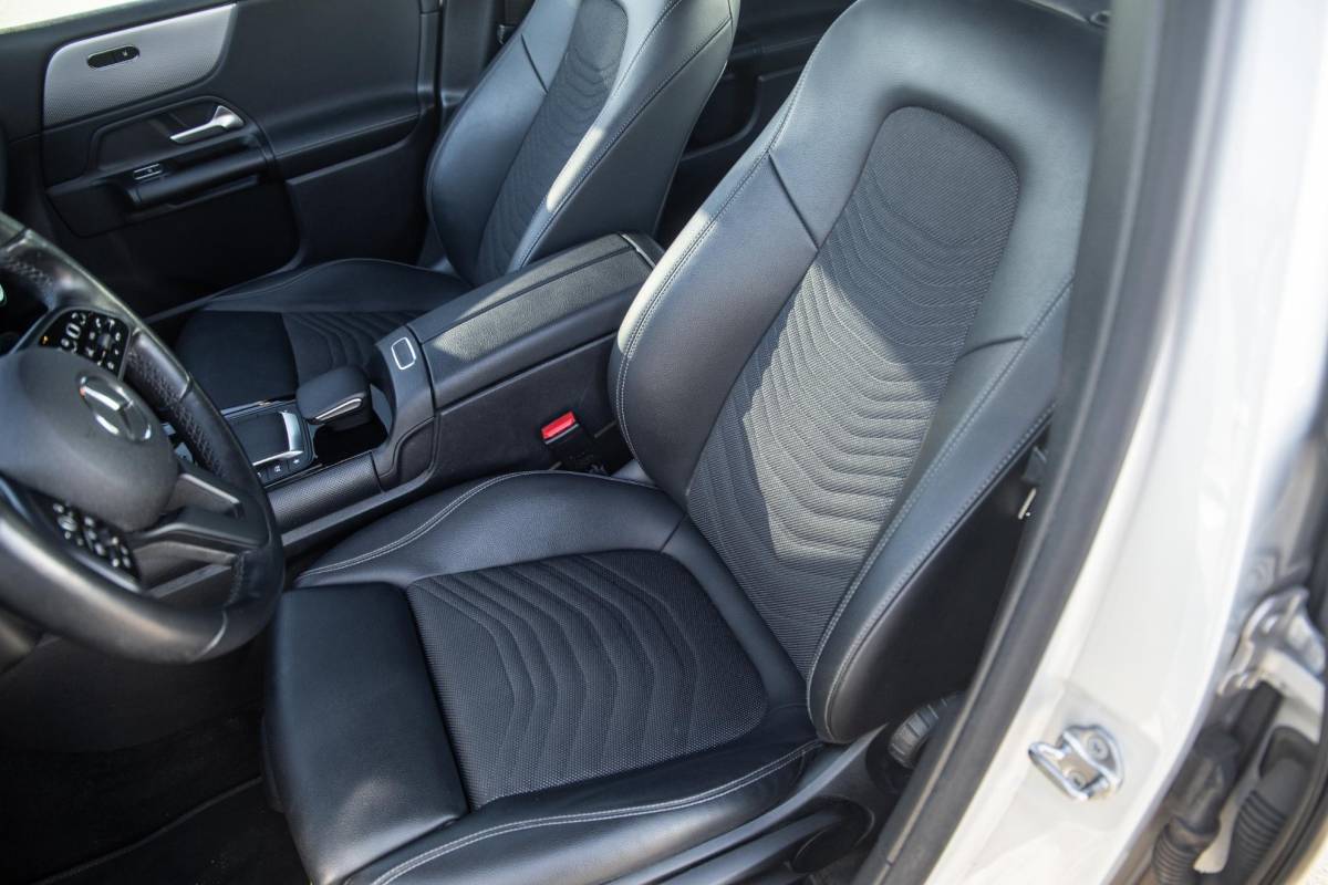 Mercedes-Benz B-Klasse Mercedes-Benz B-klasse 250 e Premium Plus DEALER ONDERHOUDEN / STOELVERWARMING / CARPLAY / CAMERA