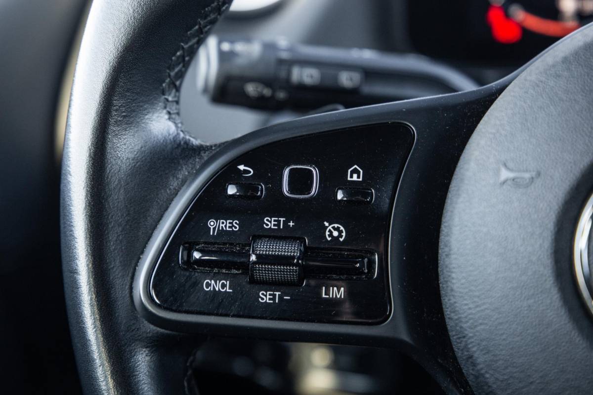 Mercedes-Benz B-Klasse Mercedes-Benz B-klasse 250 e Premium Plus DEALER ONDERHOUDEN / STOELVERWARMING / CARPLAY / CAMERA