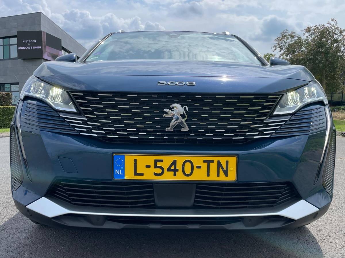 Peugeot 3008 Peugeot 3008 1.2 PureTech Blue Lease Allure, Trekhaak, Cam, Carplay, Cruise, Keyless, Navi, Pdc, Geen import, Nap, Volledig oh!
