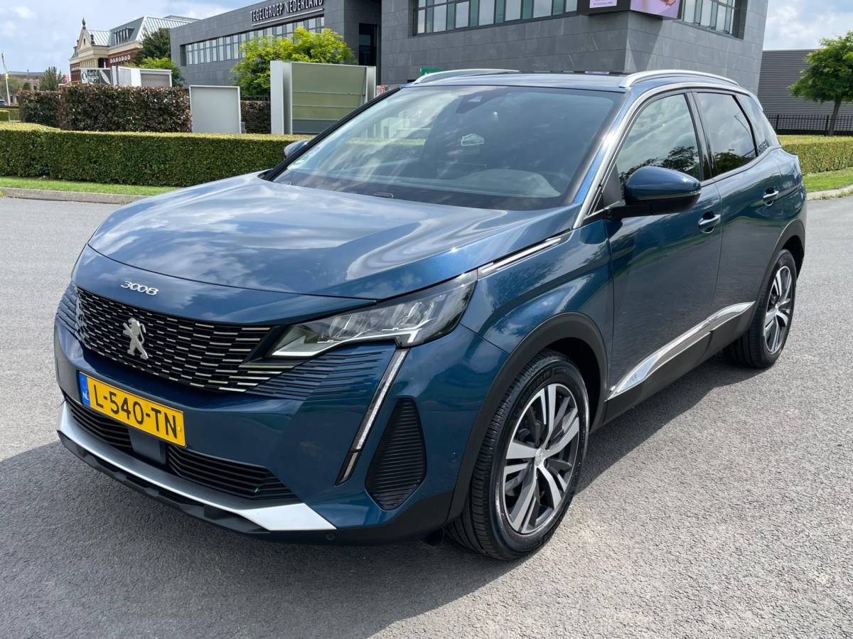 Peugeot 3008 Peugeot 3008 1.2 PureTech Blue Lease Allure, Trekhaak, Cam, Carplay, Cruise, Keyless, Navi, Pdc, Geen import, Nap, Volledig oh!