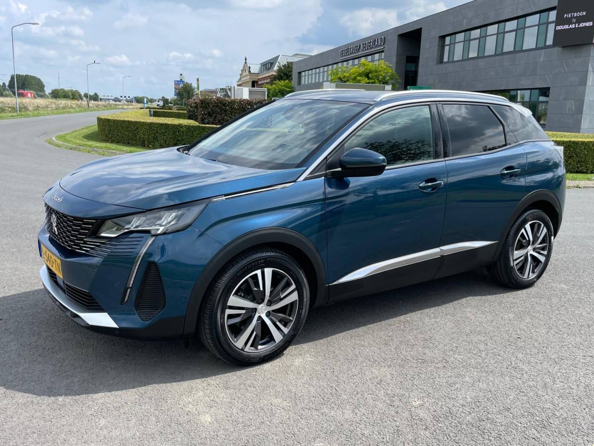 Peugeot 3008 Peugeot 3008 1.2 PureTech Blue Lease Allure, Trekhaak, Cam, Carplay, Cruise, Keyless, Navi, Pdc, Geen import, Nap, Volledig oh!