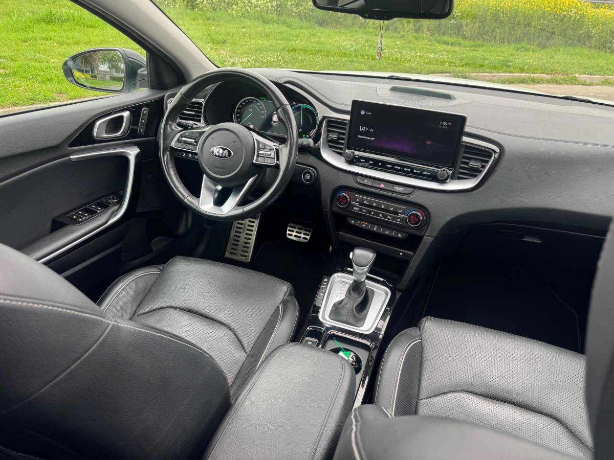 Kia XCeed Kia XCeed 1.6 GDi PHEV ExecutiveLine, Aut, Pano, Leder, 1e eig, Geen import, Nap, Dealer oh!