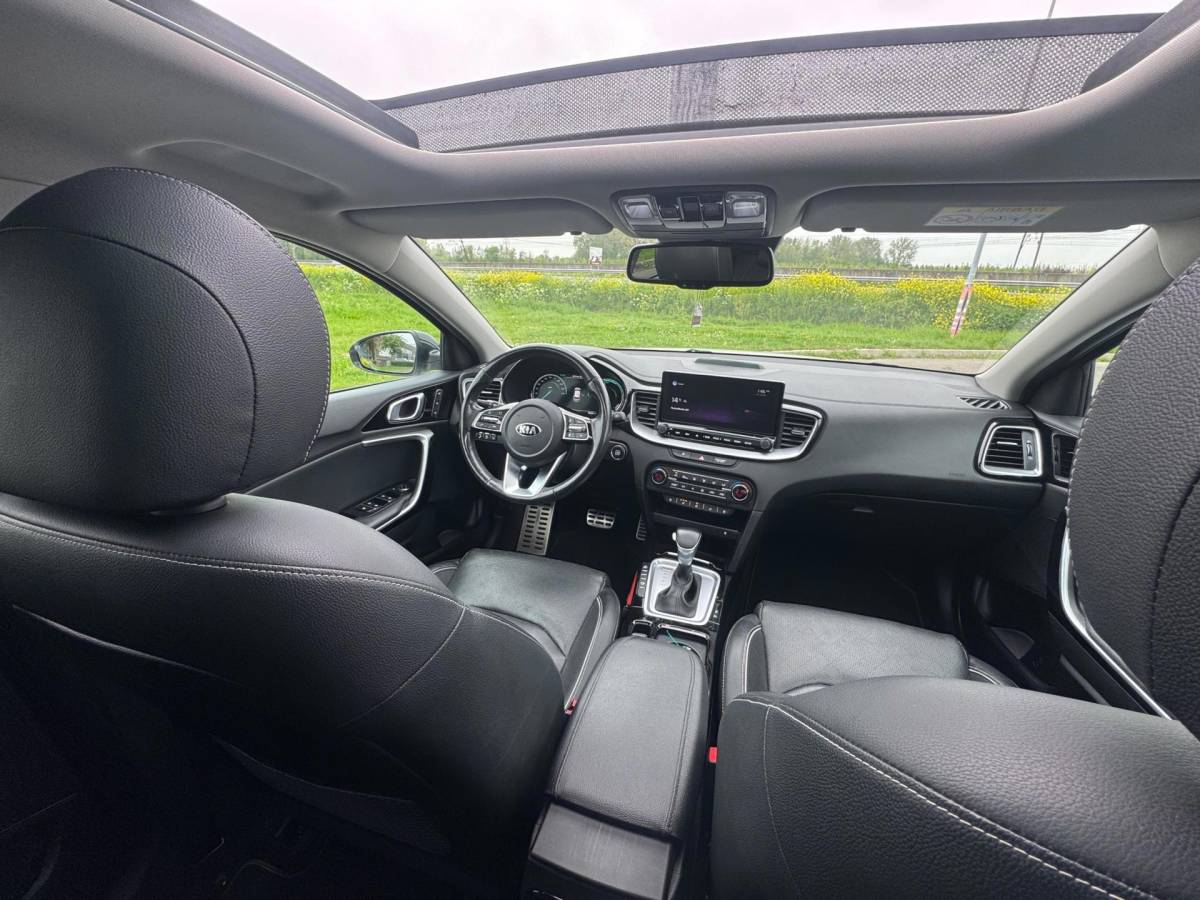 Kia XCeed Kia XCeed 1.6 GDi PHEV ExecutiveLine, Aut, Pano, Leder, 1e eig, Geen import, Nap, Dealer oh!