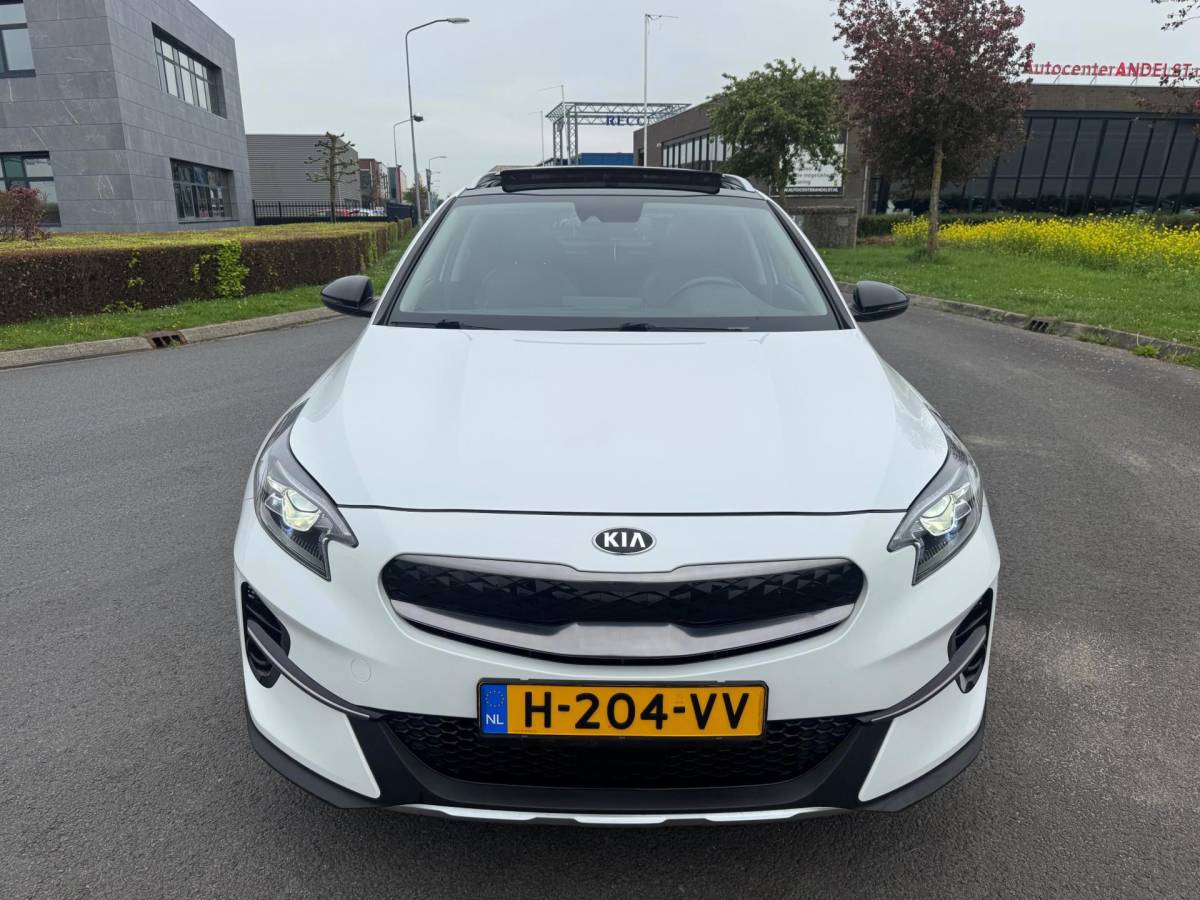 Kia XCeed Kia XCeed 1.6 GDi PHEV ExecutiveLine, Aut, Pano, Leder, 1e eig, Geen import, Nap, Dealer oh!