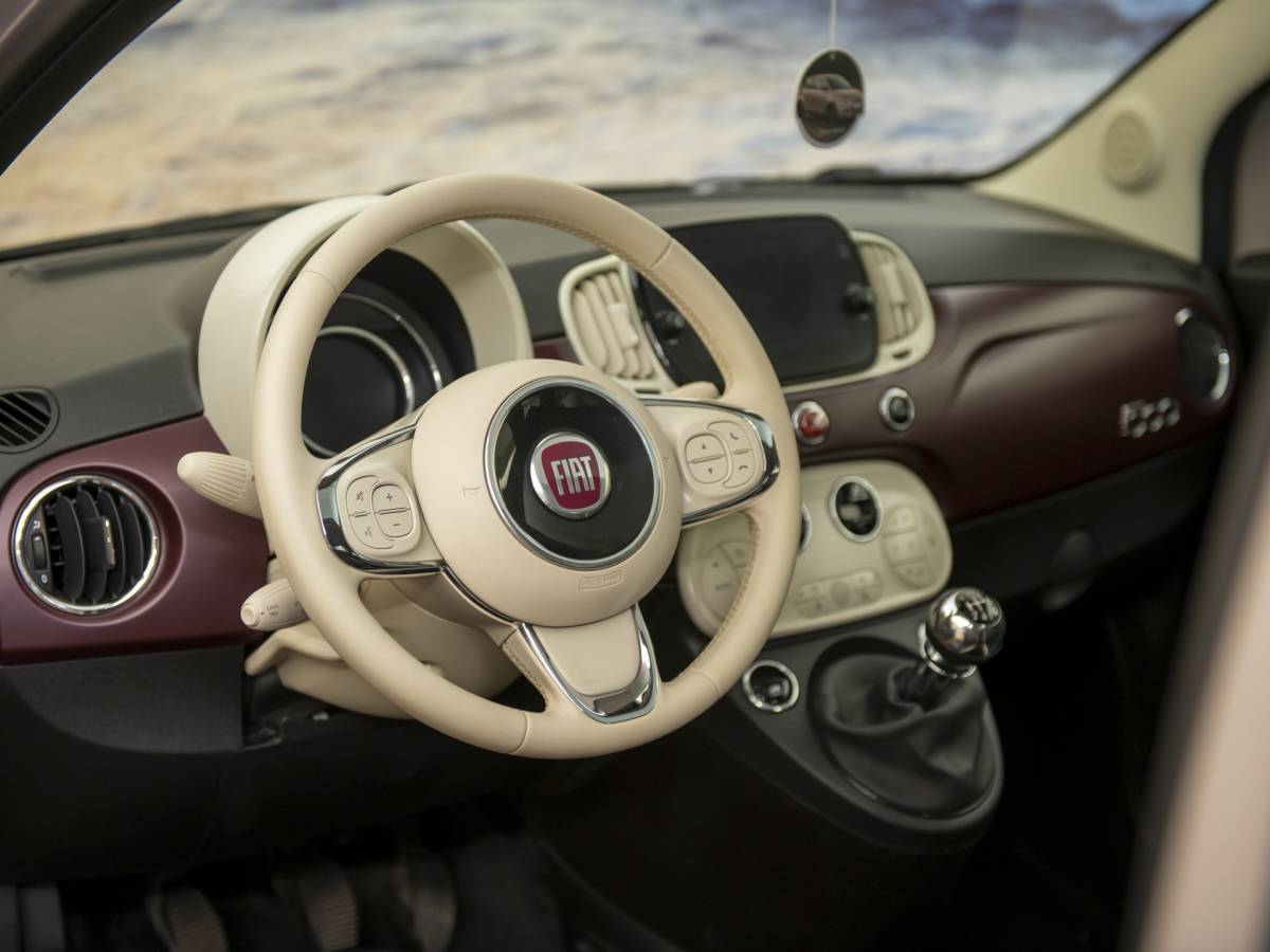 Fiat 500 Fiat 500 1.2 Star, Powder Pink, nieuwe distr riem, leder, pano, incl garantie.