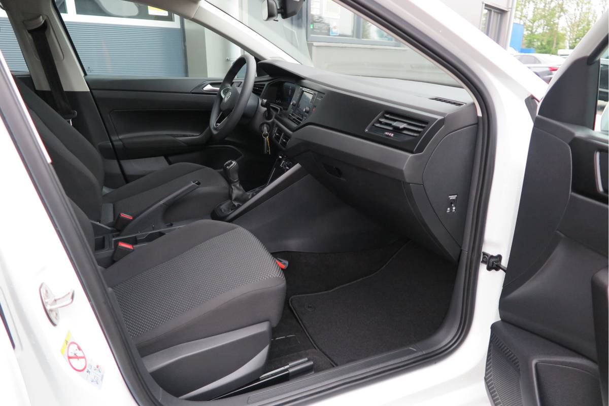 Volkswagen Polo Volkswagen Polo 1.0 TSI 95pk ,Airco , App connect, Navi via app, Smartphone integratie, DAB+ radio, Stuurwiel multifunctioneel, etc.