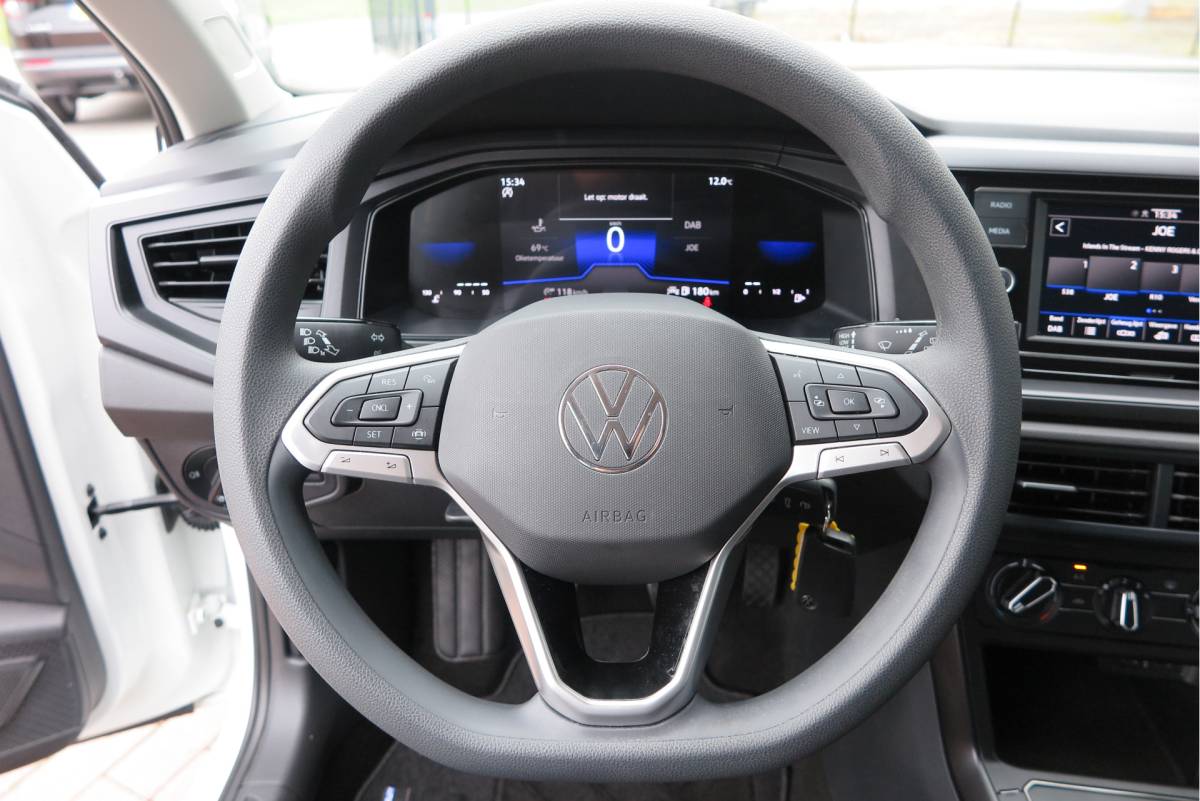 Volkswagen Polo Volkswagen Polo 1.0 TSI 95pk ,Airco , App connect, Navi via app, Smartphone integratie, DAB+ radio, Stuurwiel multifunctioneel, etc.