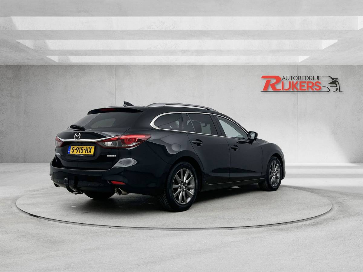 Mazda 6 Mazda 6 Sportbreak 2.0 SkyActiv-G 165 Business Comfort Automaat Acc,Apple carpl,Blis,Climate Contr,Stoel+stuur verwarming,Trekhaak