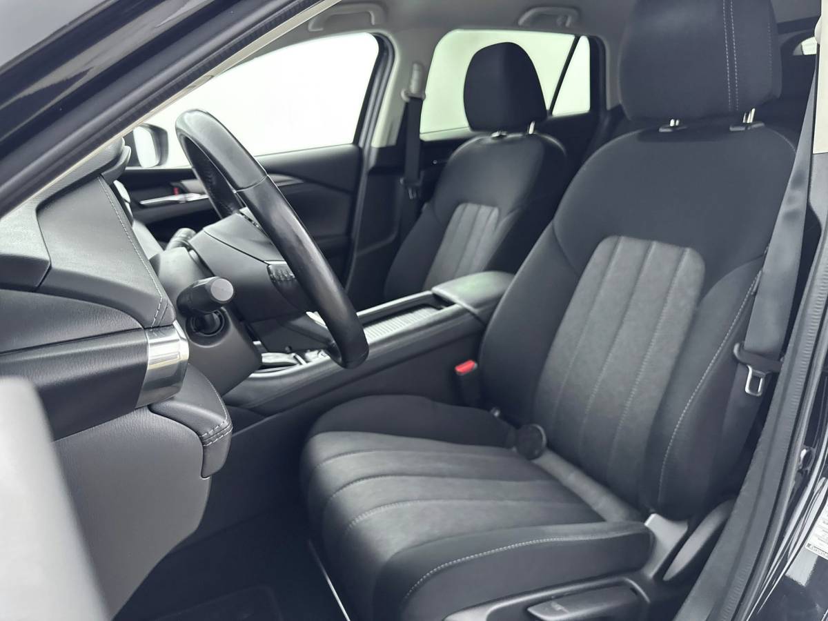 Mazda 6 Mazda 6 Sportbreak 2.0 SkyActiv-G 165 Business Comfort Automaat Acc,Apple carpl,Blis,Climate Contr,Stoel+stuur verwarming,Trekhaak