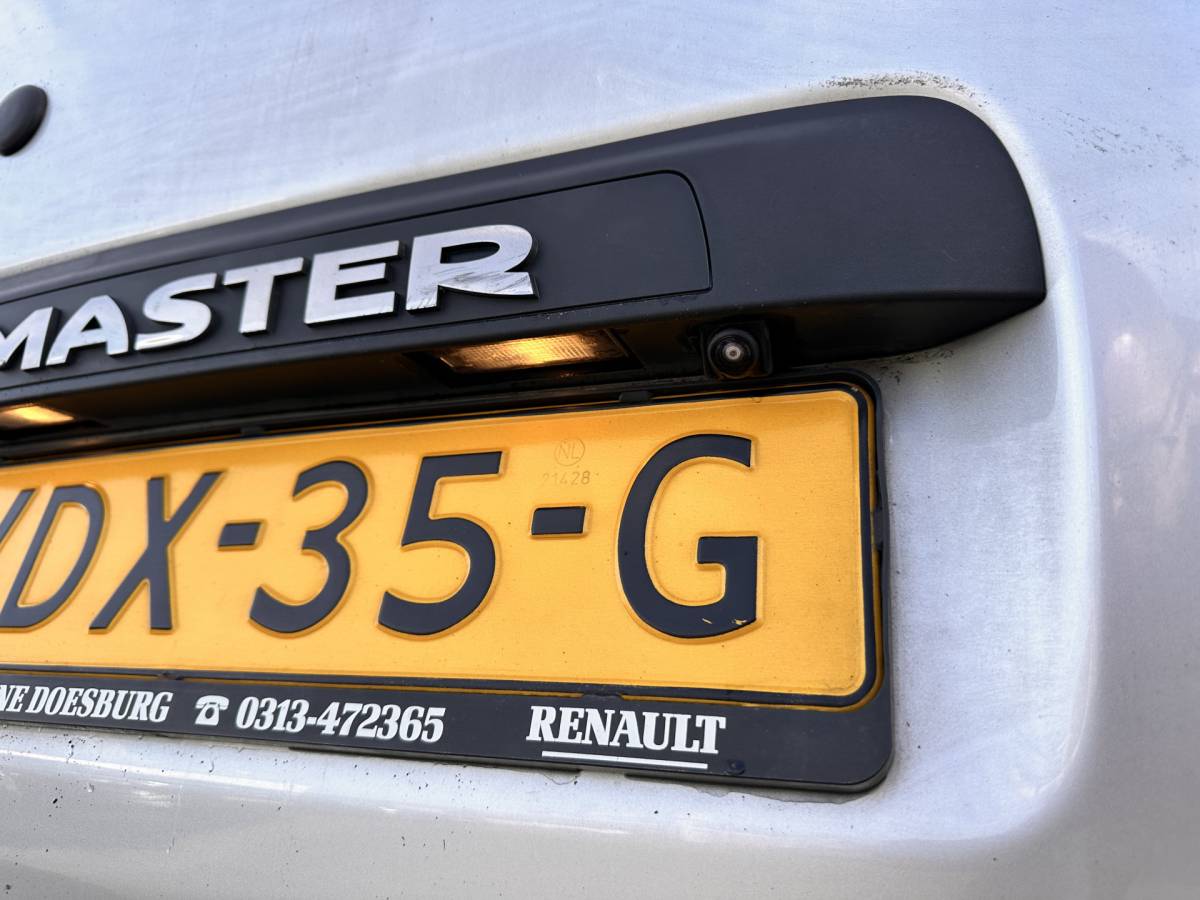 Renault Master Renault Master T35 2.3 dCi 180 L2H2 Energy ( 3-Pers ) *REFRIGERATED VEHICLE | DOUBLE SLIDING DOORS | CAMERA | AIR CONDITIONING | BLIND SPOT MONITOR | CRUISE CONTROL | PARKING SENSORS | TOW BAR*