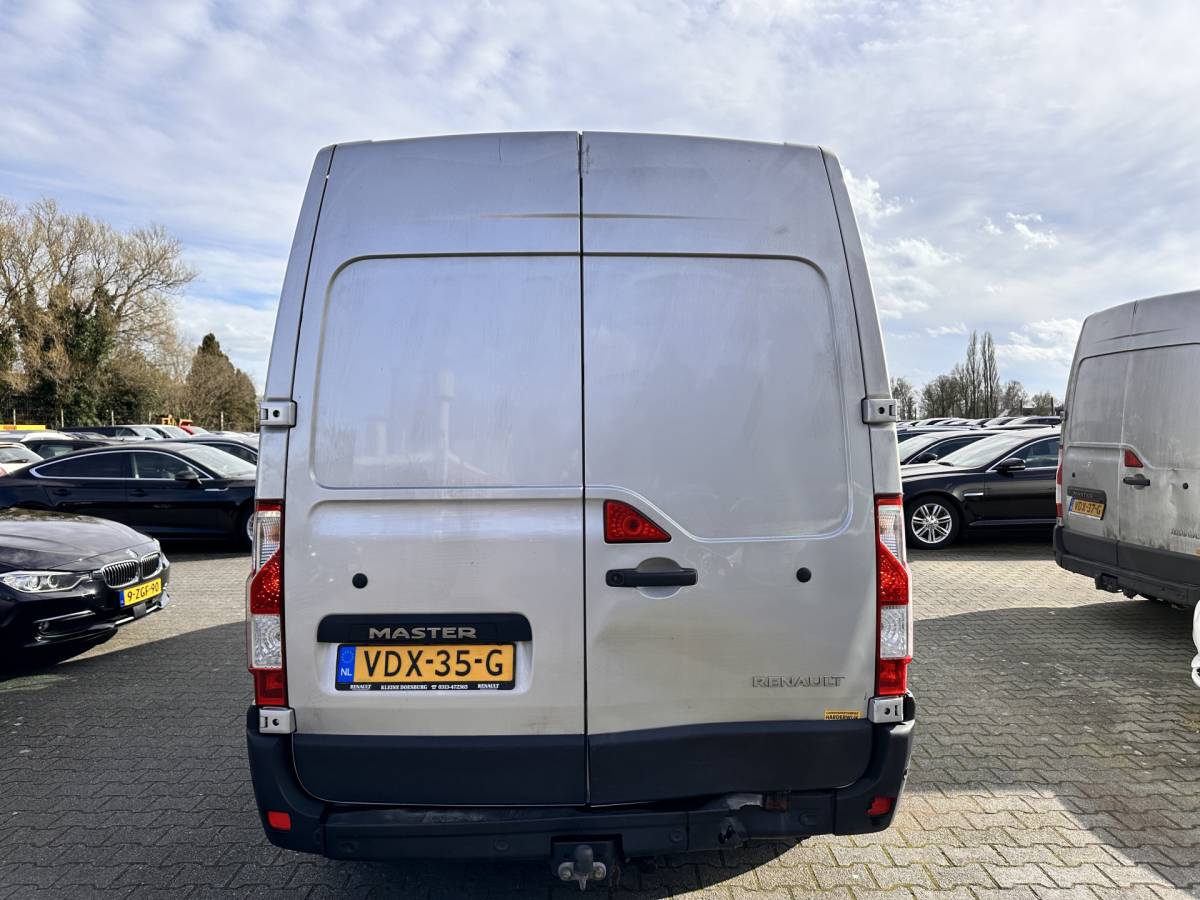 Renault Master Renault Master T35 2.3 dCi 180 L2H2 Energy ( 3-Pers ) *REFRIGERATED VEHICLE | DOUBLE SLIDING DOORS | CAMERA | AIR CONDITIONING | BLIND SPOT MONITOR | CRUISE CONTROL | PARKING SENSORS | TOW BAR*