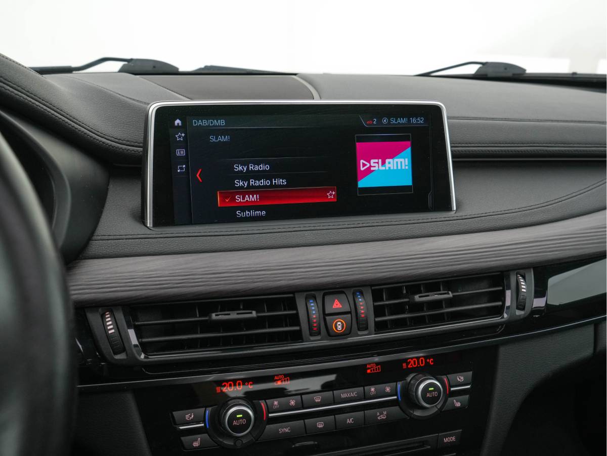 BMW X6 BMW X6 xDrive30d High Executive Design-Edition-Extravagance Aut. *PANO | LEATHER-ALCANTARA | FULL-LED | MEMORY-PACK | HEAD-UP | HIFI-SOUND | KEYLESS | DAB+ | BLIND-SPOT | CAMERA | HEATED-SPORTSEATS | SHIFTPADDLES | SOFTCLOSE | TOWBAR | 20”ALU*