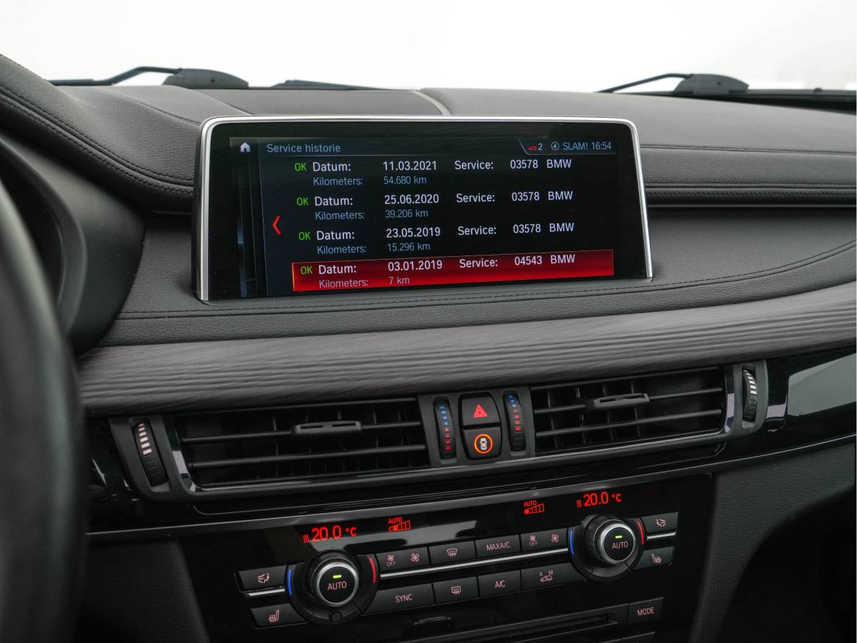 BMW X6 BMW X6 xDrive30d High Executive Design-Edition-Extravagance Aut. *PANO | LEATHER-ALCANTARA | FULL-LED | MEMORY-PACK | HEAD-UP | HIFI-SOUND | KEYLESS | DAB+ | BLIND-SPOT | CAMERA | HEATED-SPORTSEATS | SHIFTPADDLES | SOFTCLOSE | TOWBAR | 20”ALU*