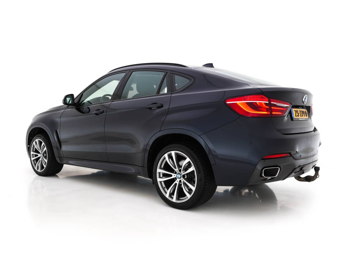 BMW X6 BMW X6 xDrive30d High Executive Design-Edition-Extravagance Aut. *PANO | LEATHER-ALCANTARA | FULL-LED | MEMORY-PACK | HEAD-UP | HIFI-SOUND | KEYLESS | DAB+ | BLIND-SPOT | CAMERA | HEATED-SPORTSEATS | SHIFTPADDLES | SOFTCLOSE | TOWBAR | 20”ALU*
