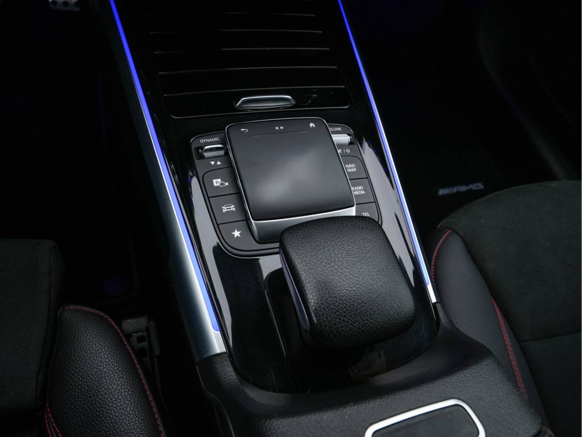 Mercedes-Benz GLB Mercedes-Benz GLB 200 d ( VAN ) Premium AMG-SportPack Aut. *LEATHER-MICROFIBRE | FULL-LED | AMBIENT-LIGHT | WIDE-SCREEN-DIGICOCKPIT | HEATED-SPORTSEATS | KEYLESS | NAVI-FULLMAP | DAB+ | ECC | PDC | CRUISE | 19”ALU*
