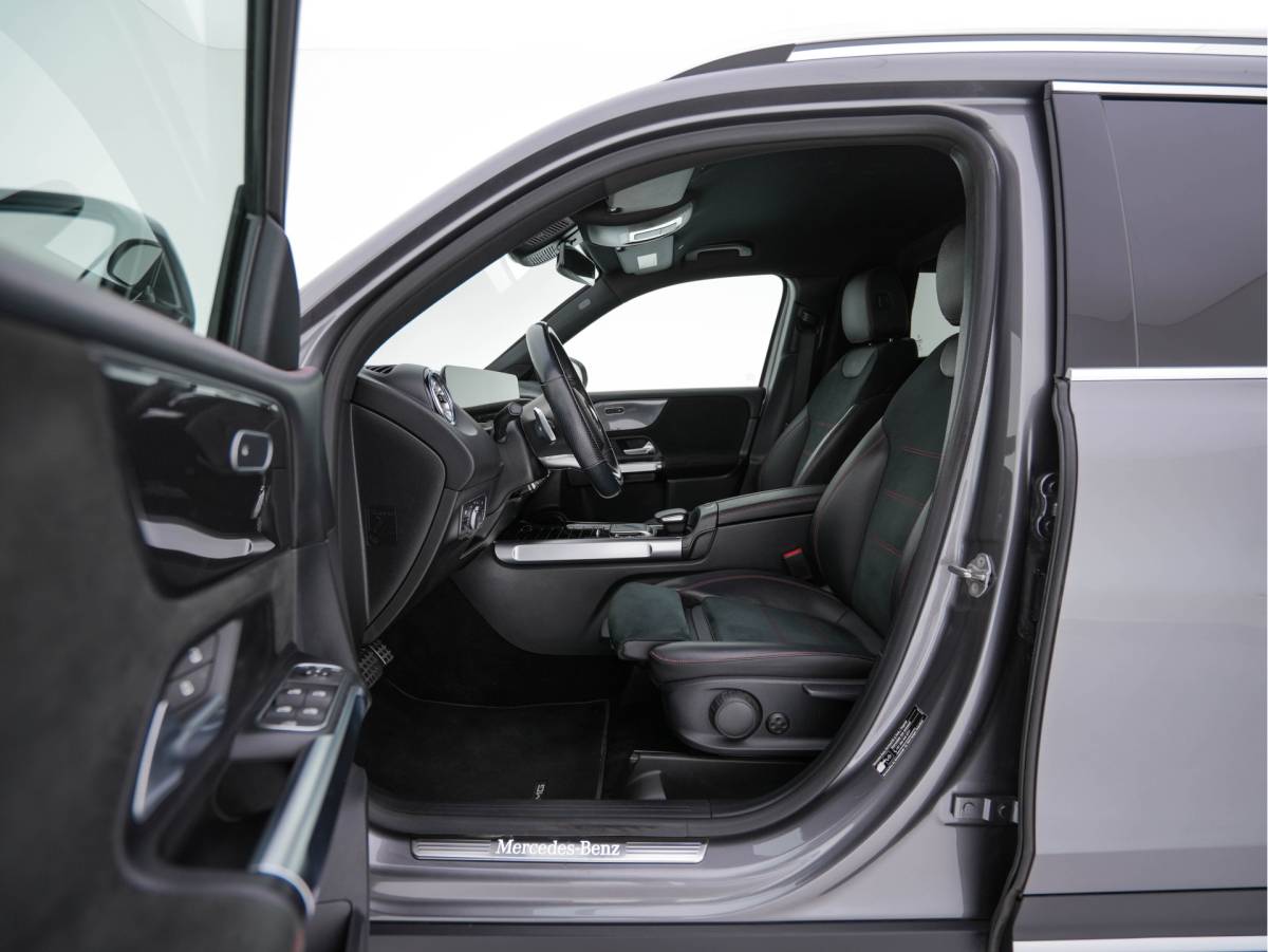 Mercedes-Benz GLB Mercedes-Benz GLB 200 d ( VAN ) Premium AMG-SportPack Aut. *LEATHER-MICROFIBRE | FULL-LED | AMBIENT-LIGHT | WIDE-SCREEN-DIGICOCKPIT | HEATED-SPORTSEATS | KEYLESS | NAVI-FULLMAP | DAB+ | ECC | PDC | CRUISE | 19”ALU*