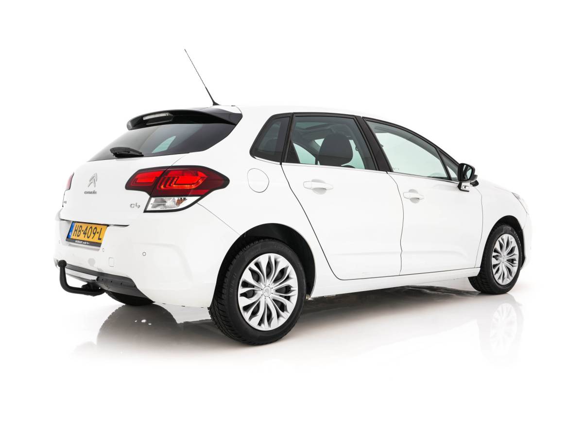 Citroën C4 Citroën C4 1.6 BlueHDi Feel *PANO | SPORT-SEATS | PDC | PRIVACY-GLASS | ECC | CRUISE | TOWBAR*