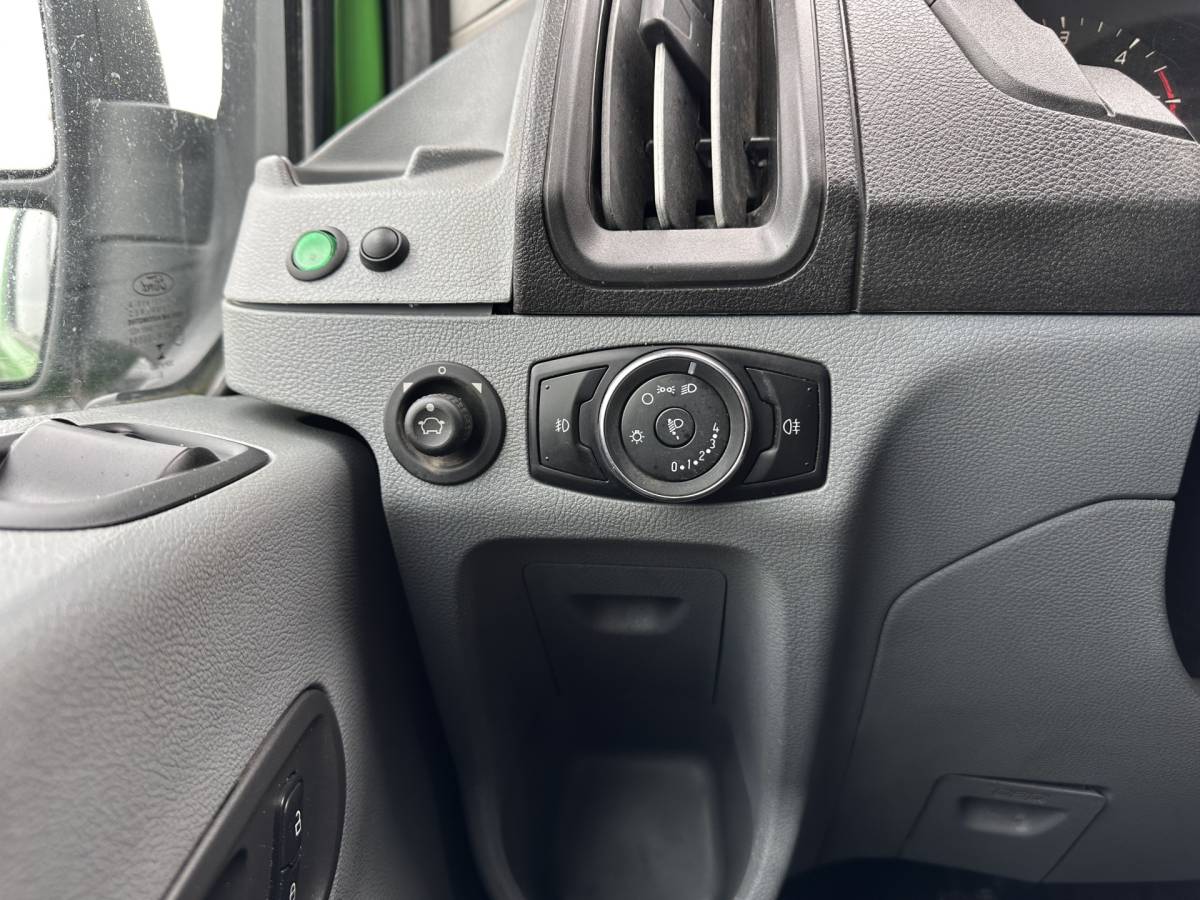 Ford Transit Ford Transit 350 2.0 TDCI L3H2 Trend *NAVI-FULLMAP | CAMERA | AIRCO | CRUISE | PDC | TOWBAR | IMPERIAL*