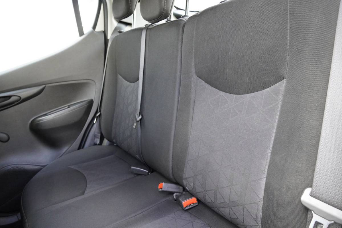 Opel KARL Opel KARL 1.0 ecoFLEX 5drs 120 Jaar Edition BJ2019 Audio installatie | Airco | Cruise control | Getint glas