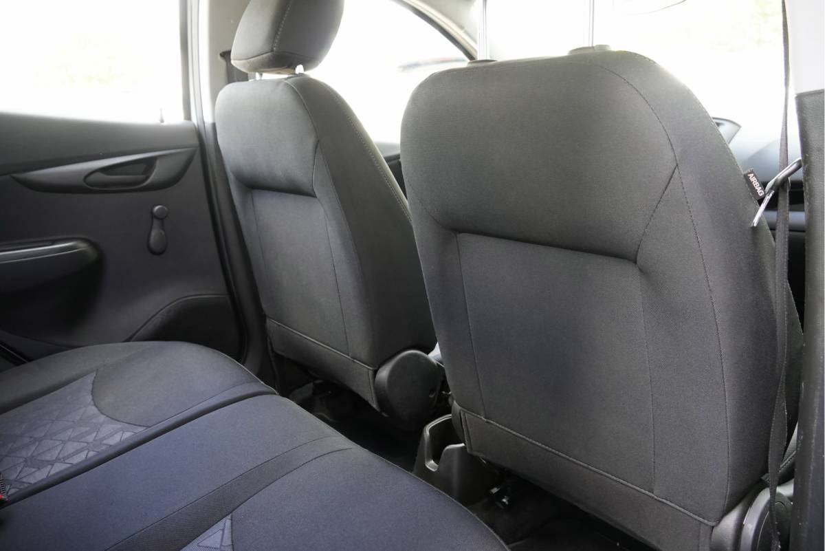Opel KARL Opel KARL 1.0 ecoFLEX 5drs 120 Jaar Edition BJ2019 Audio installatie | Airco | Cruise control | Getint glas