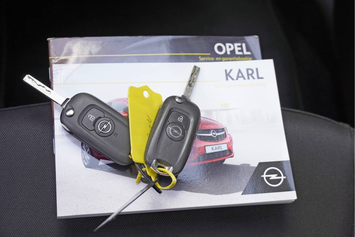 Opel KARL Opel KARL 1.0 ecoFLEX 5drs 120 Jaar Edition BJ2019 Audio installatie | Airco | Cruise control | Getint glas