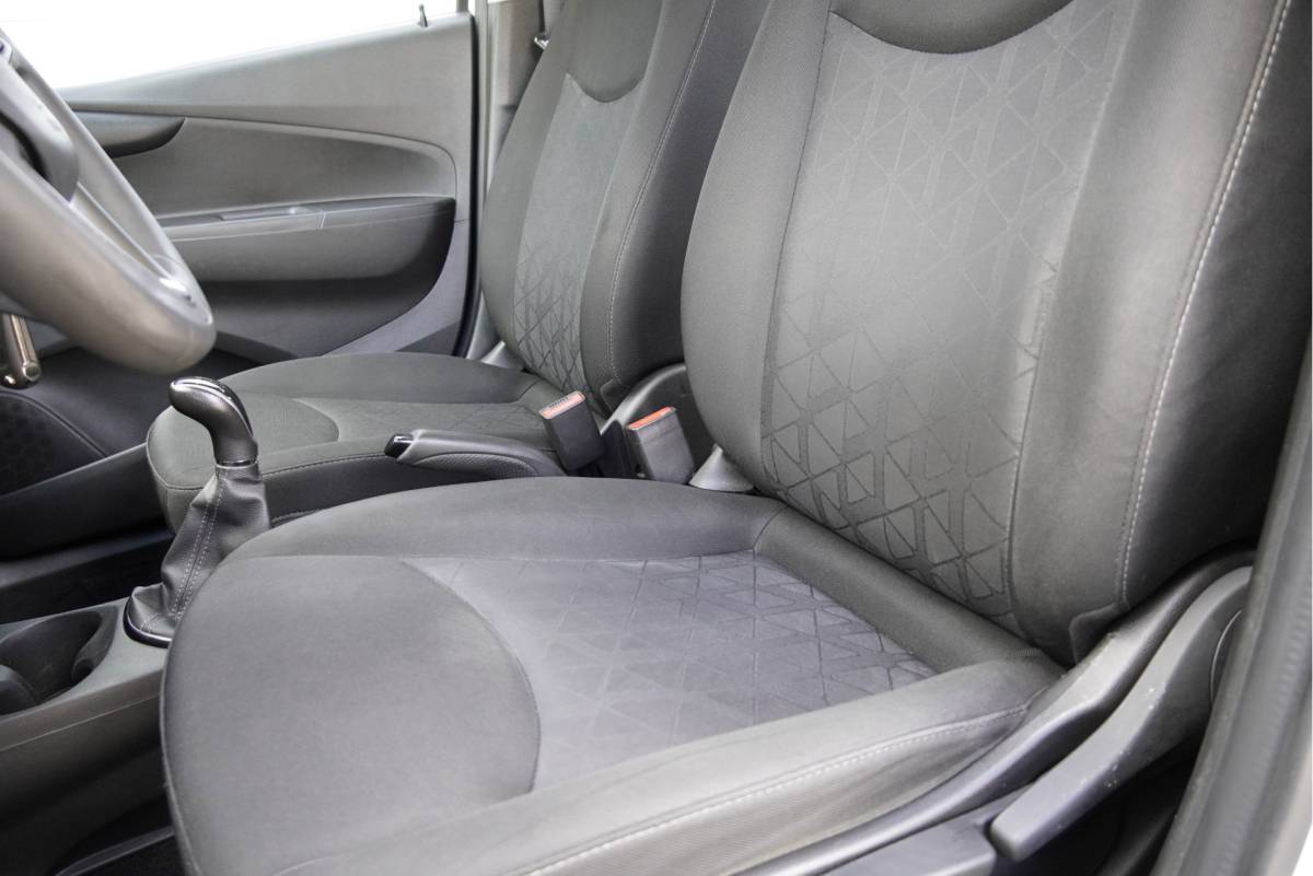 Opel KARL Opel KARL 1.0 ecoFLEX 5drs 120 Jaar Edition BJ2019 Audio installatie | Airco | Cruise control | Getint glas