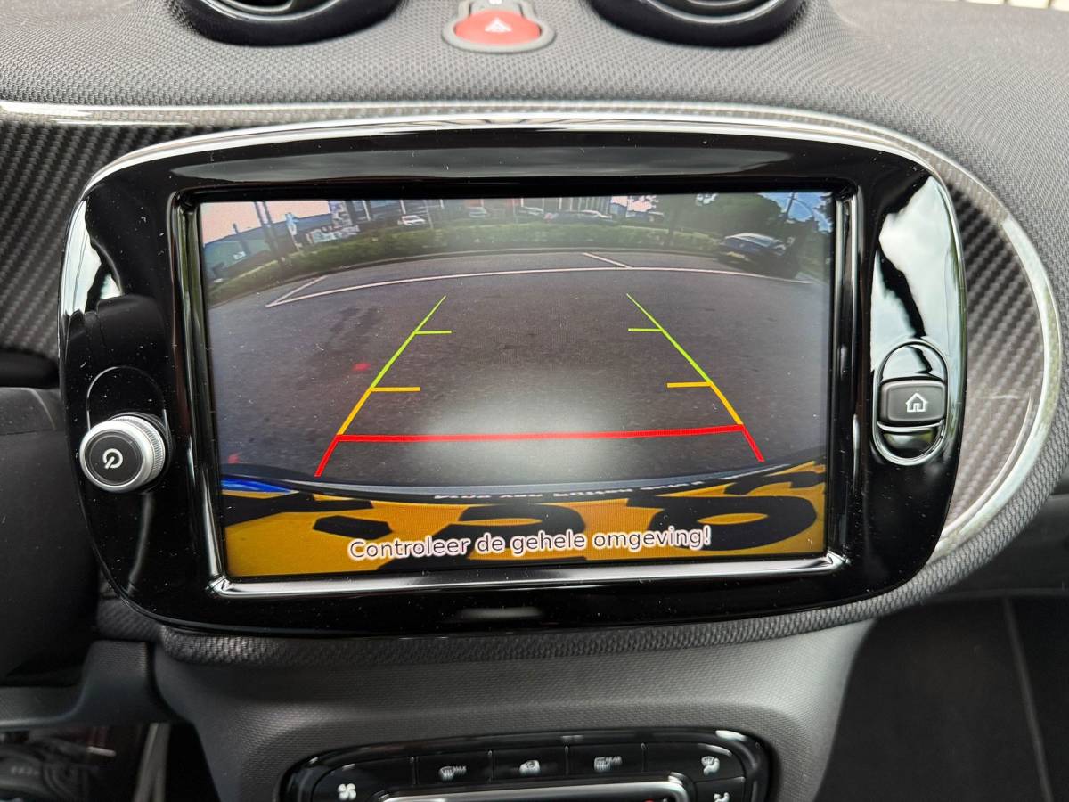 smart Fortwo Smart Fortwo EQ Comfort PLUS /Leer /Pano /JBL /Camera /Led