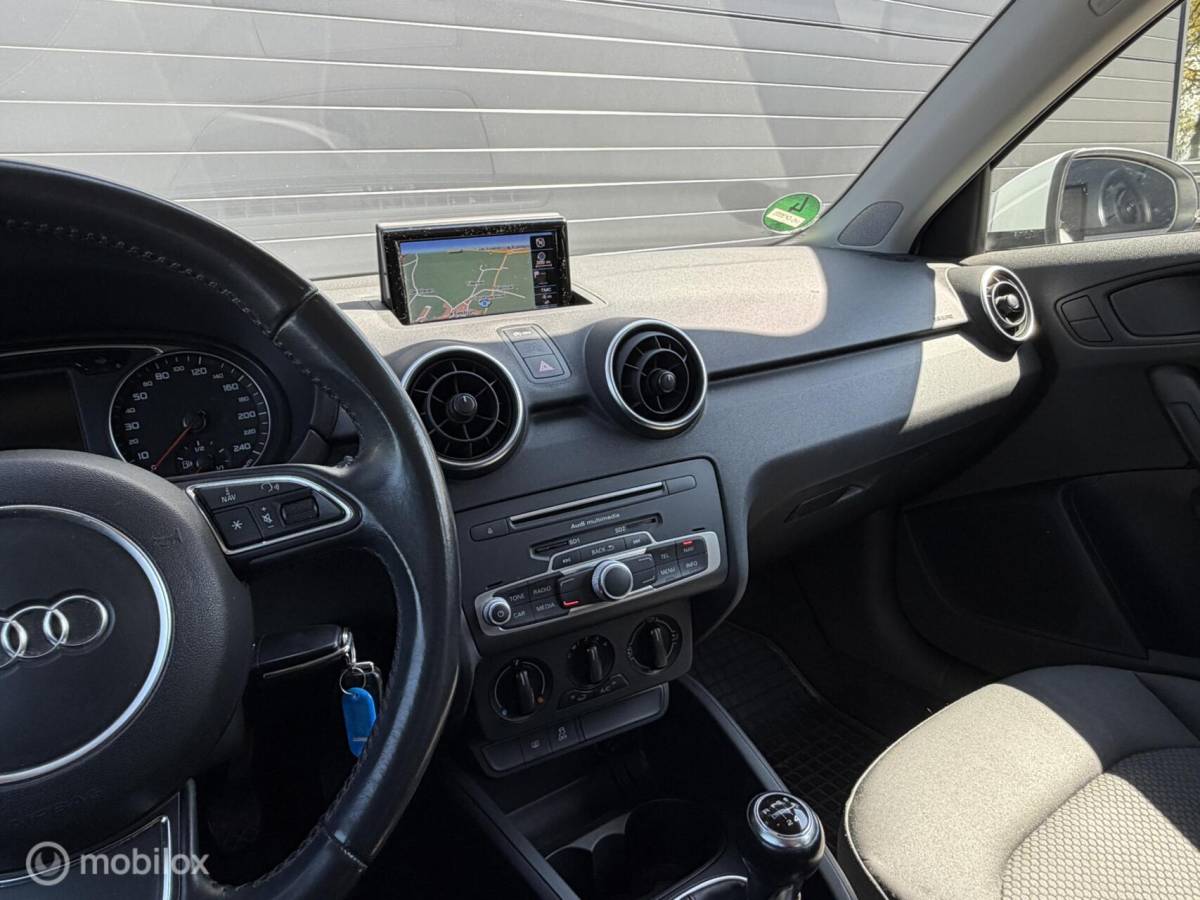Audi A1 Sportback Audi A1 Sportback 1.0 TFSI S-Line TOPSTAAT! AIRCO*NAV*MEDIA