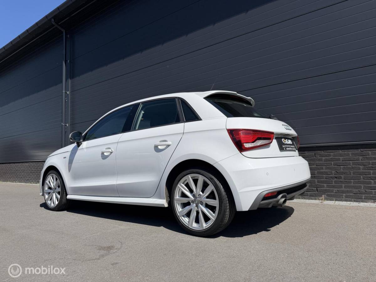 Audi A1 Sportback Audi A1 Sportback 1.0 TFSI S-Line TOPSTAAT! AIRCO*NAV*MEDIA