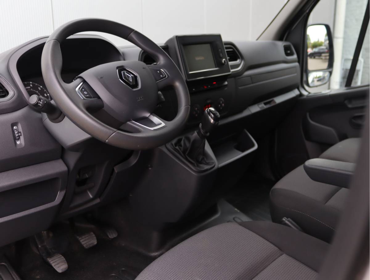 Renault Master Renault Master T35 2.3 dCi 135 L2H2 | Trekhaak | Camera | Navigatie