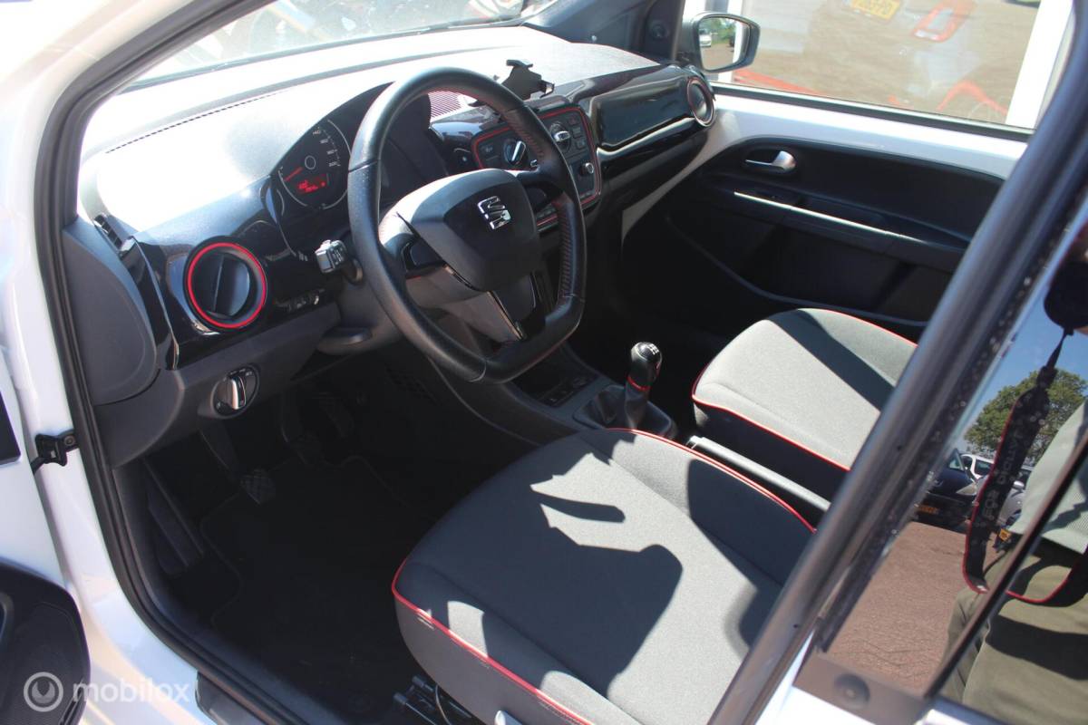 SEAT Mii Seat Mii 1.0 FR Airco/Cruise/PDC/Beats/Led/Zwarte-hemel/NAP