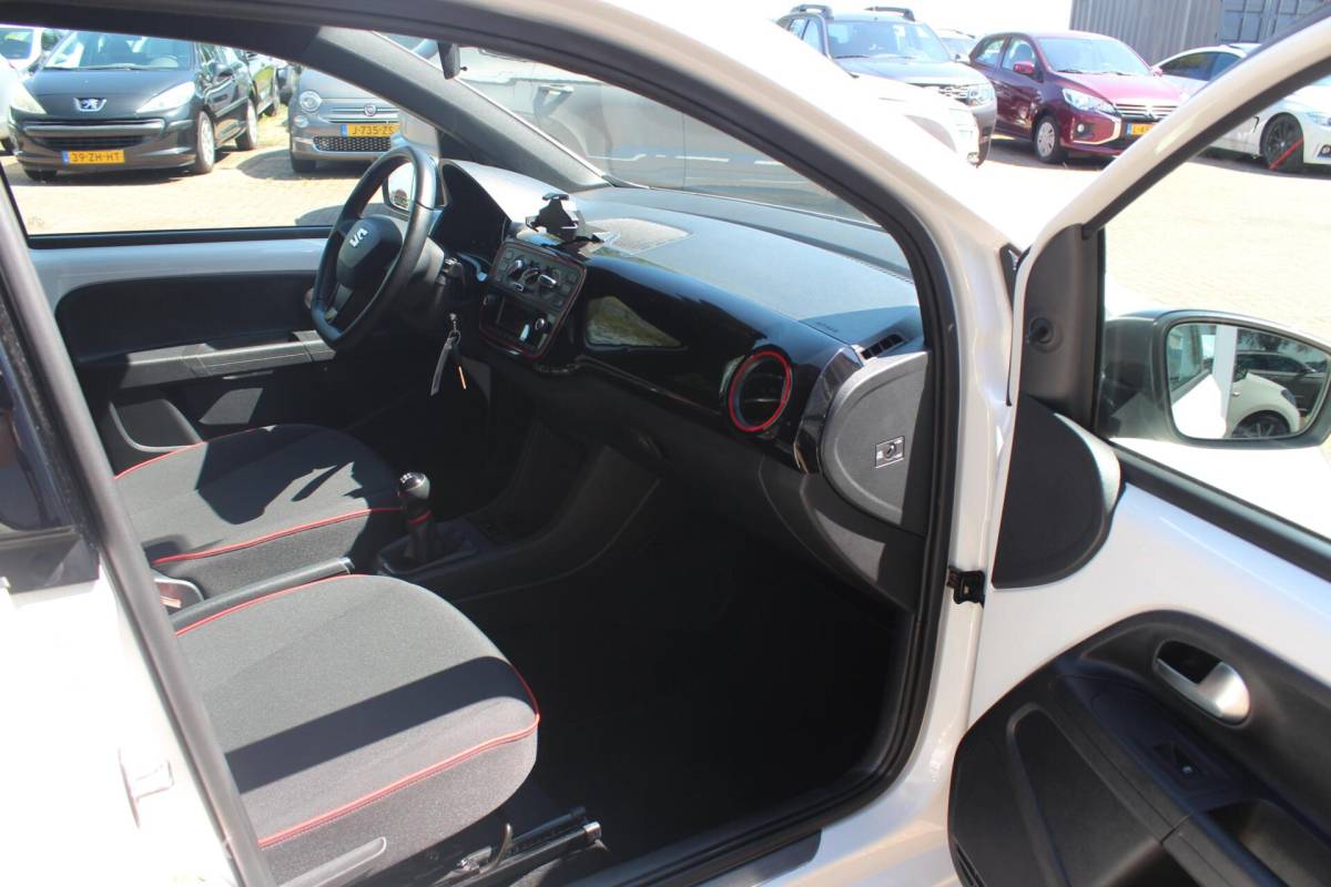 SEAT Mii Seat Mii 1.0 FR Airco/Cruise/PDC/Beats/Led/Zwarte-hemel/NAP