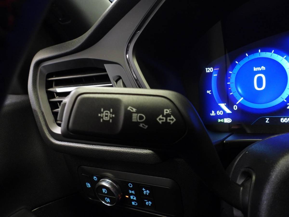 Ford Kuga Ford Kuga 2.5 PHEV Plug-In ST-Line NAVI/CAMERA/HEAD-UP/LED/19″LMV!