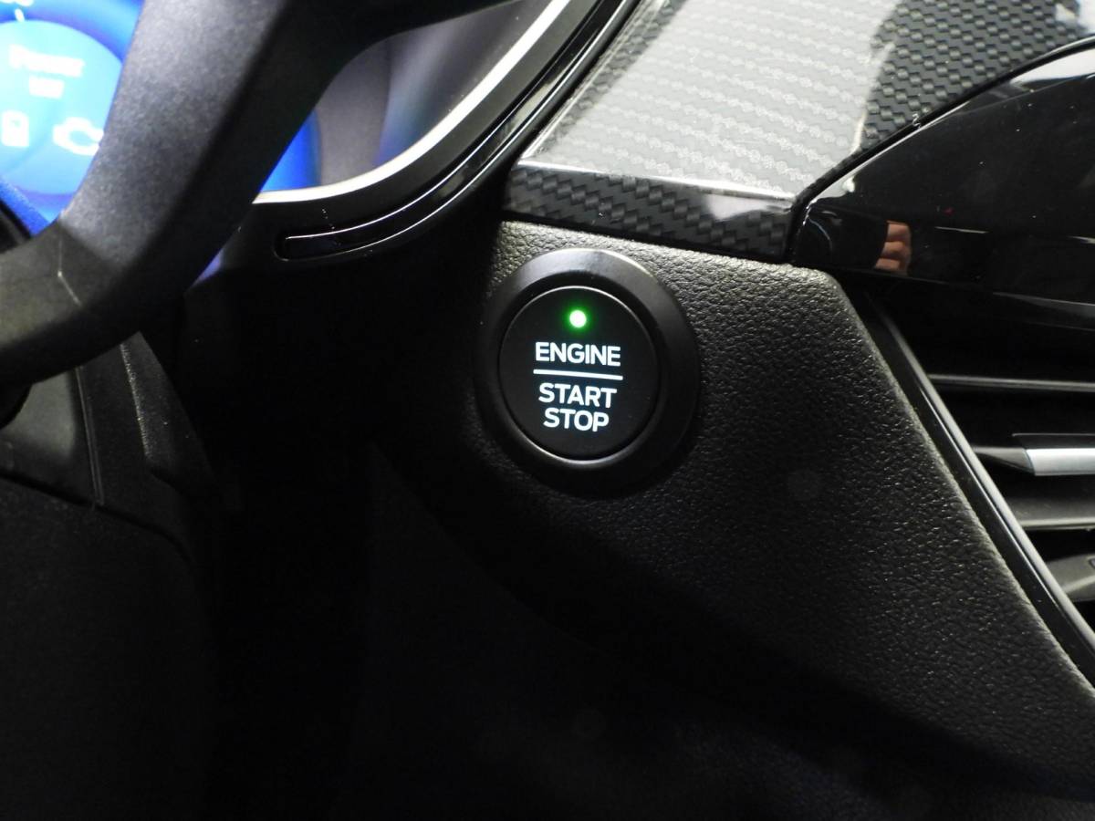 Ford Kuga Ford Kuga 2.5 PHEV Plug-In ST-Line NAVI/CAMERA/HEAD-UP/LED/19″LMV!