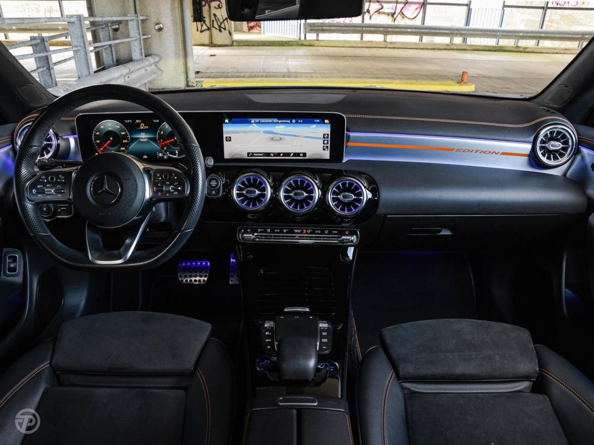 Mercedes-Benz CLA Mercedes CLA-klasse 250 4MATIC Premium Plus | Edition 1 AMG | Panoramadak | Distronic | Sfeerverlichting | Multibeam LED | Rondomzicht Camera | Widescreen | Keyless | 19″
