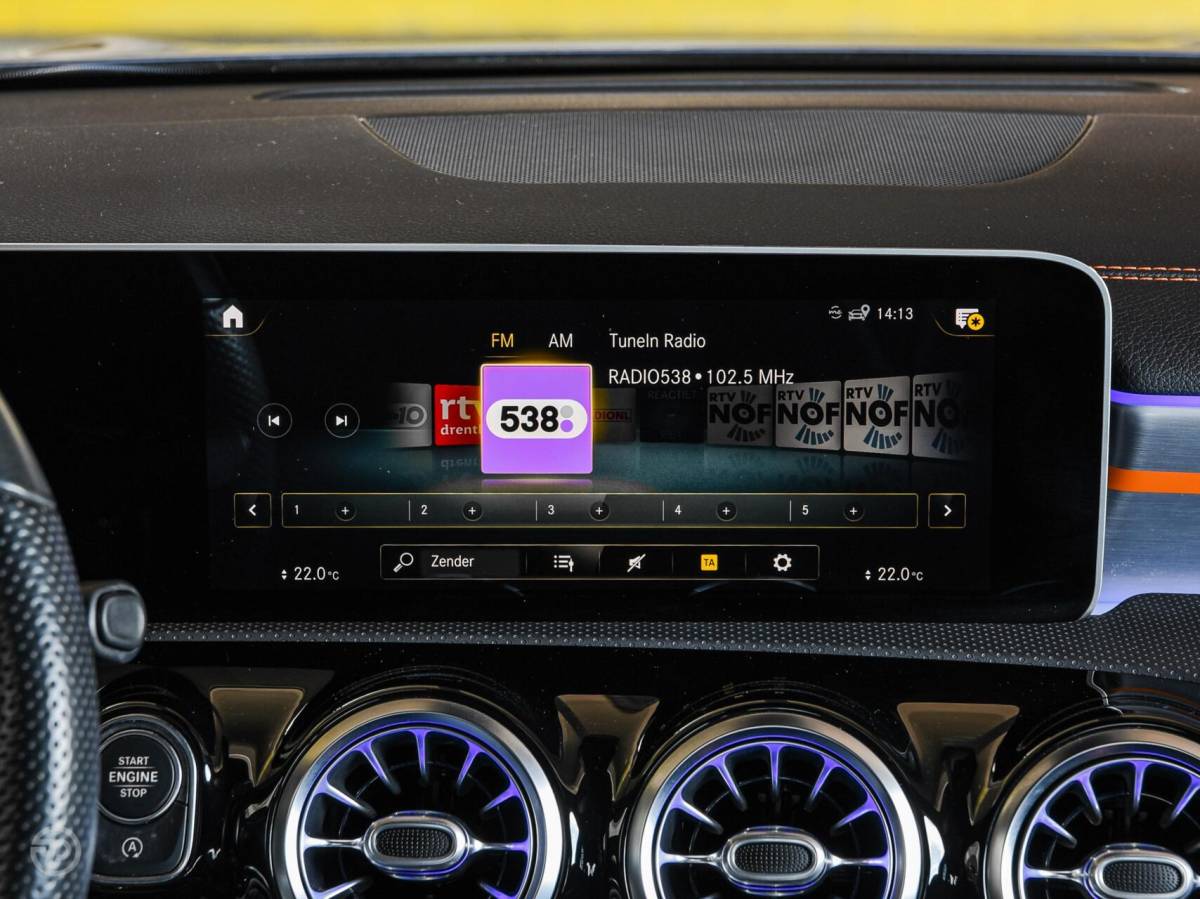 Mercedes-Benz CLA Mercedes CLA-klasse 250 4MATIC Premium Plus | Edition 1 AMG | Panoramadak | Distronic | Sfeerverlichting | Multibeam LED | Rondomzicht Camera | Widescreen | Keyless | 19″