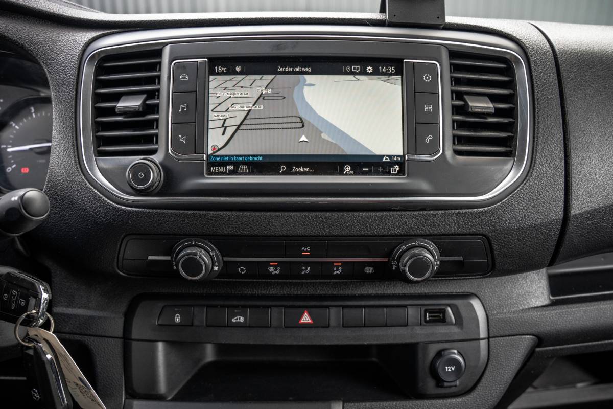 Opel Vivaro Opel Vivaro 2.0 | 145 PK | L3H1 | Camera | Carplay | Cruise | Airco | Parkeersensoren | 3-Zits