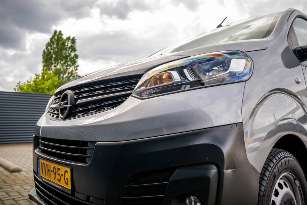 Opel Vivaro Opel Vivaro 2.0 | 145 PK | L3H1 | Camera | Carplay | Cruise | Airco | Parkeersensoren | 3-Zits