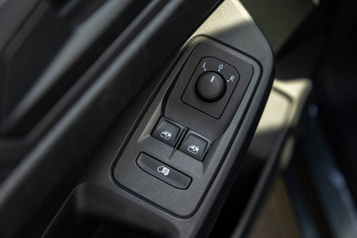 Volkswagen Caddy Volkswagen Caddy Cargo 2.0 TDI Comfort Trekhaak I Vloerplaat I Lat om Lat I Airco I Cruise I CarPlay I Android Auto I NAP