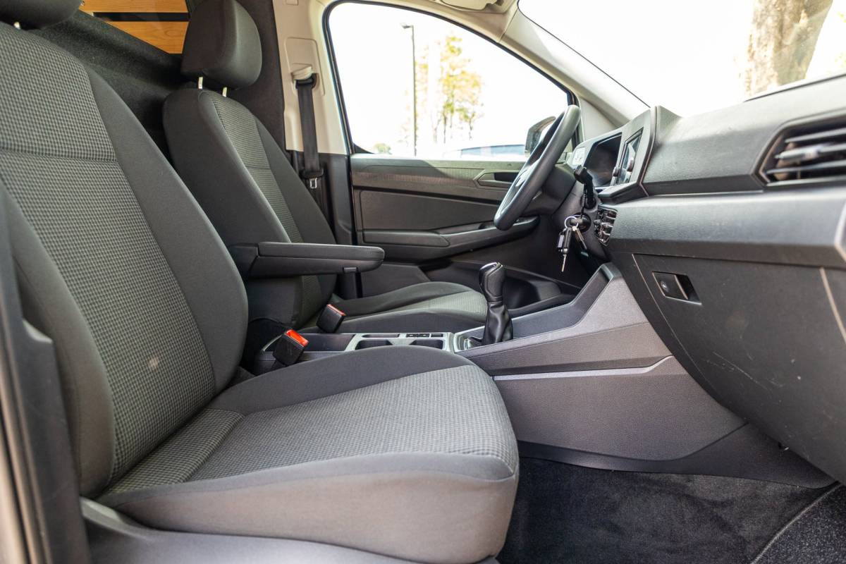 Volkswagen Caddy Volkswagen Caddy Cargo 2.0 TDI Comfort Trekhaak I Vloerplaat I Lat om Lat I Airco I Cruise I CarPlay I Android Auto I NAP