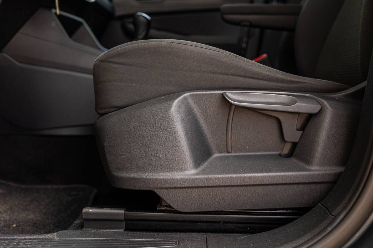 Volkswagen Caddy Volkswagen Caddy Cargo 2.0 TDI Comfort Trekhaak I Vloerplaat I Lat om Lat I Airco I Cruise I CarPlay I Android Auto I NAP