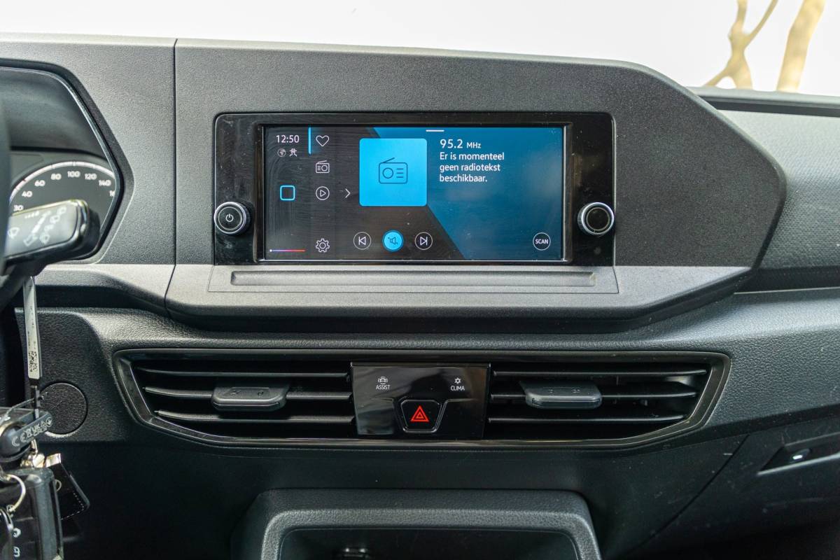 Volkswagen Caddy Volkswagen Caddy Cargo 2.0 TDI Comfort Trekhaak I Vloerplaat I Lat om Lat I Airco I Cruise I CarPlay I Android Auto I NAP