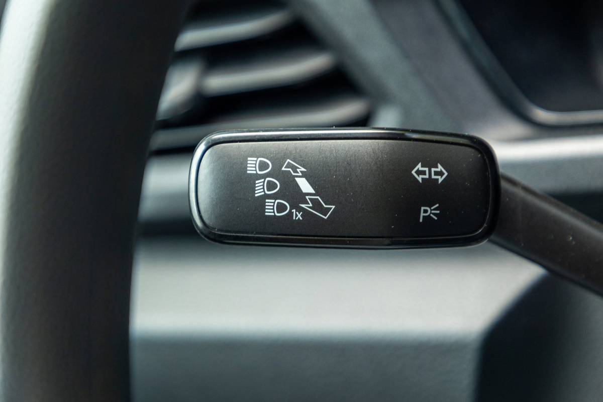 Volkswagen Caddy Volkswagen Caddy Cargo 2.0 TDI Comfort Trekhaak I Vloerplaat I Lat om Lat I Airco I Cruise I CarPlay I Android Auto I NAP