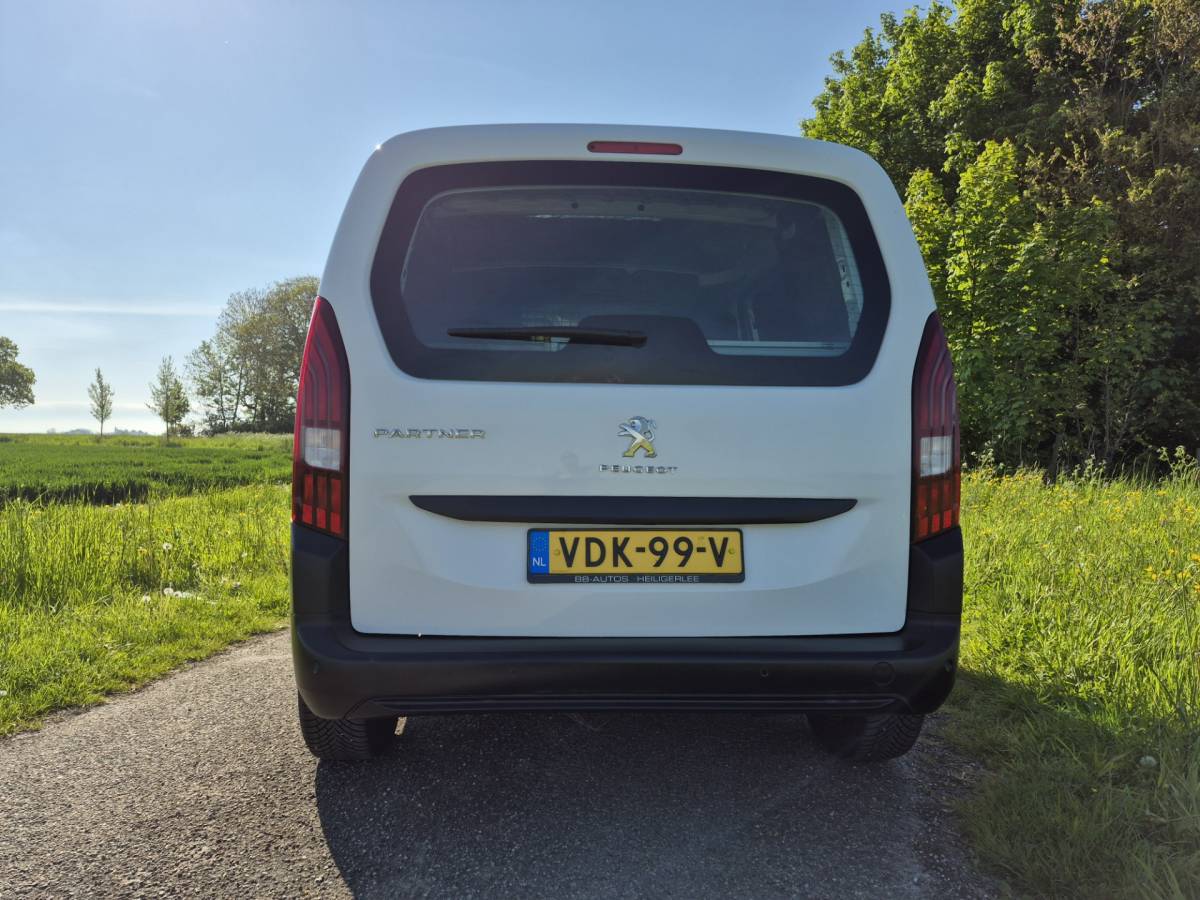 Peugeot Partner Peugeot Partner 1.5 BlueHDI Inrichting,100pk