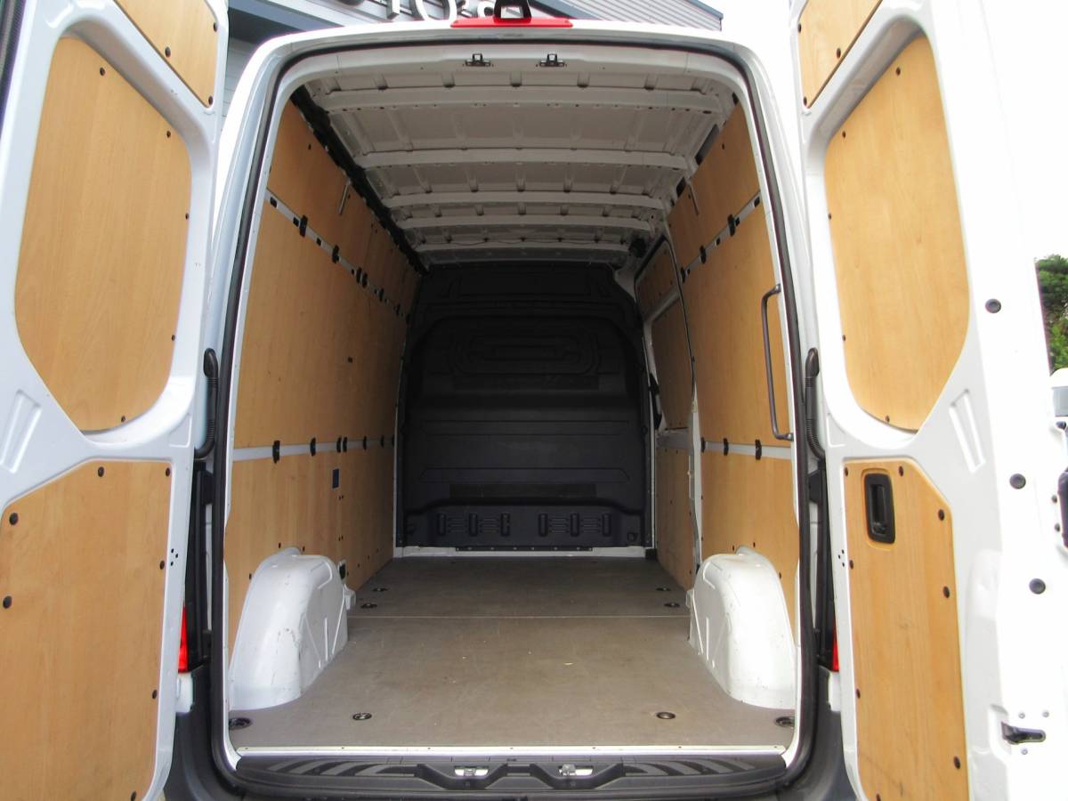 Mercedes-Benz Sprinter Mercedes-Benz Sprinter 215cdi, L2H2, Automaat, Airco, Camera, Navigatie, 3-Zits, Trekhaak.